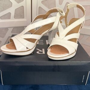 Elegant White Naturalizer Strappy Sandals
